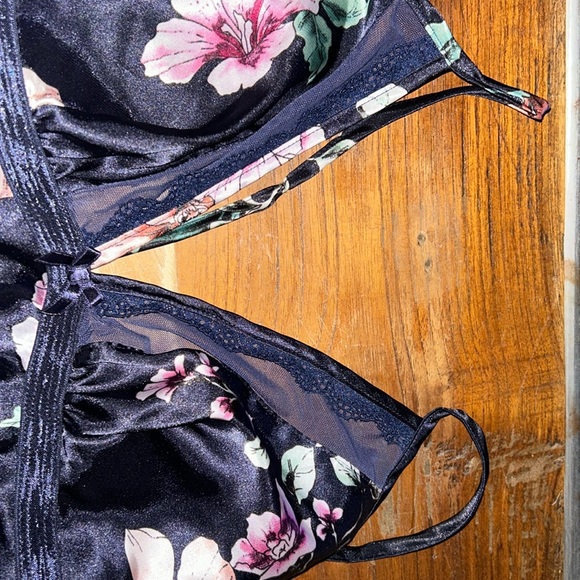 Floral slip dress/ nighty - Picture 5 of 5